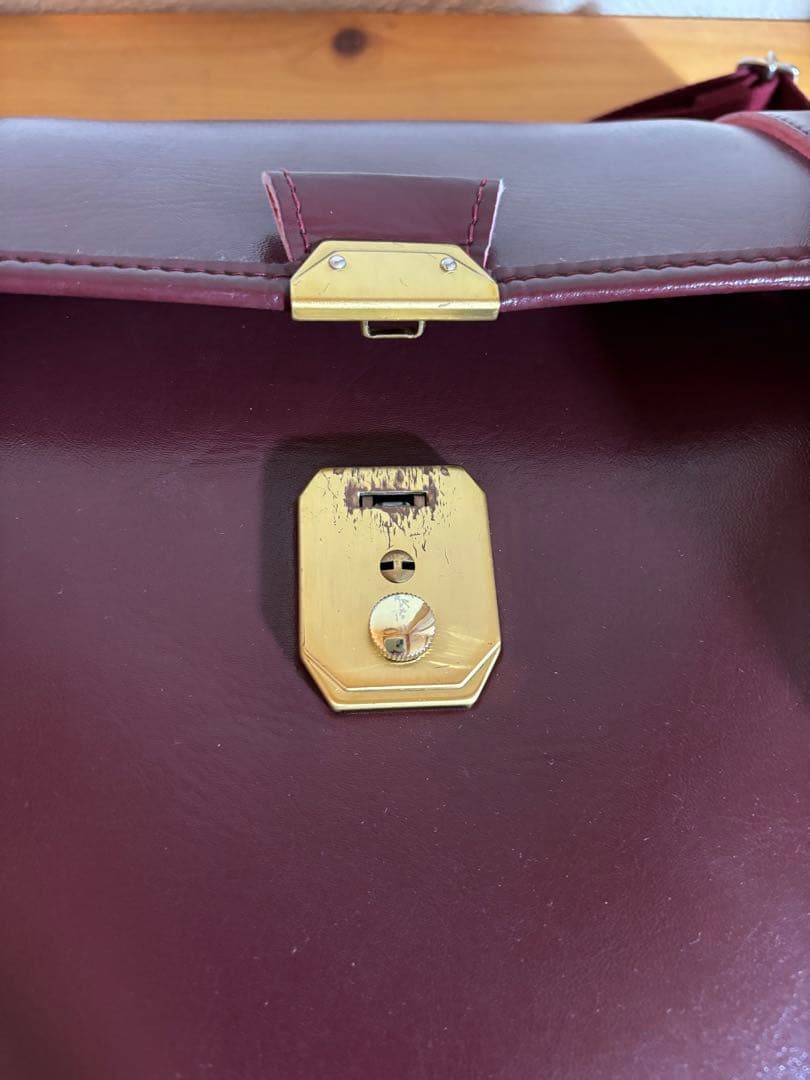 就実高校　通学バッグ　エンジ