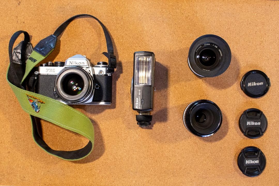 一一様用　Nikon FE2 50、55マクロ、24mmレンズ付　防湿庫保管品