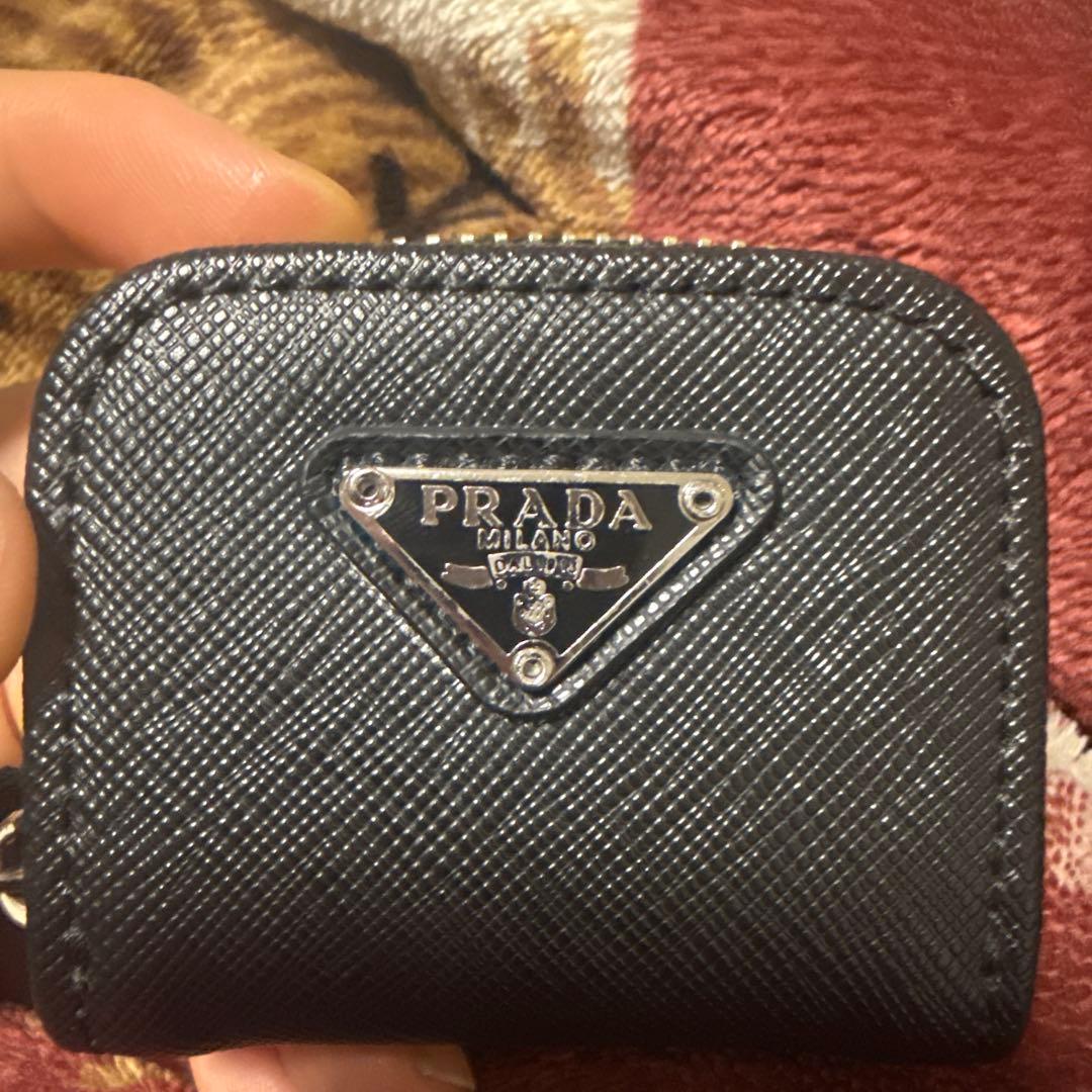 PRADA ブラック ケース