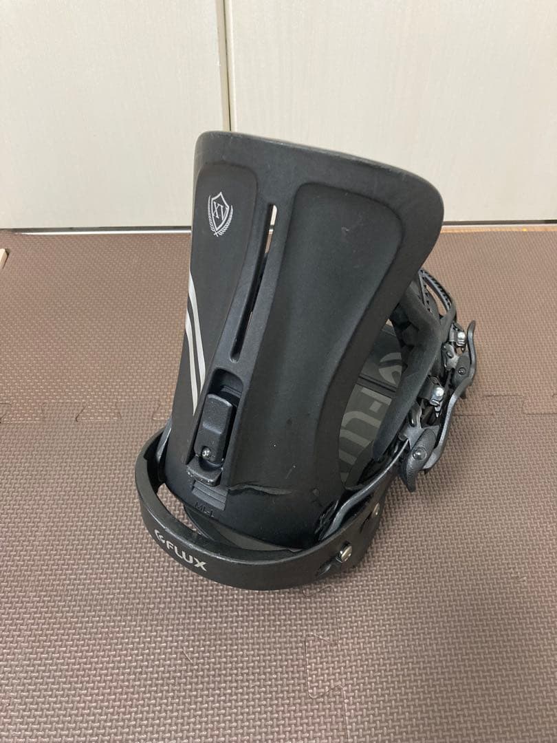 【FLUX XV 18-19モデル】Mサイズ 【破損箇所あり】