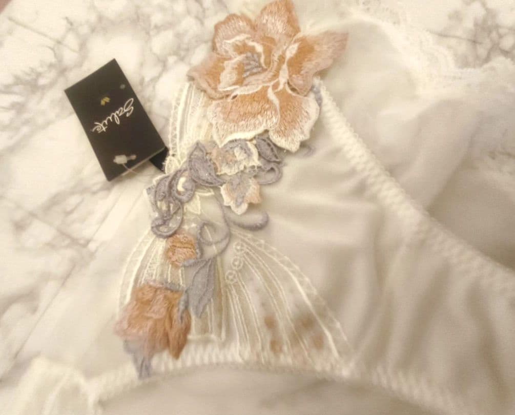 サルート★84G[STJ284 L丈80/PTJ784 L]IV 大女優