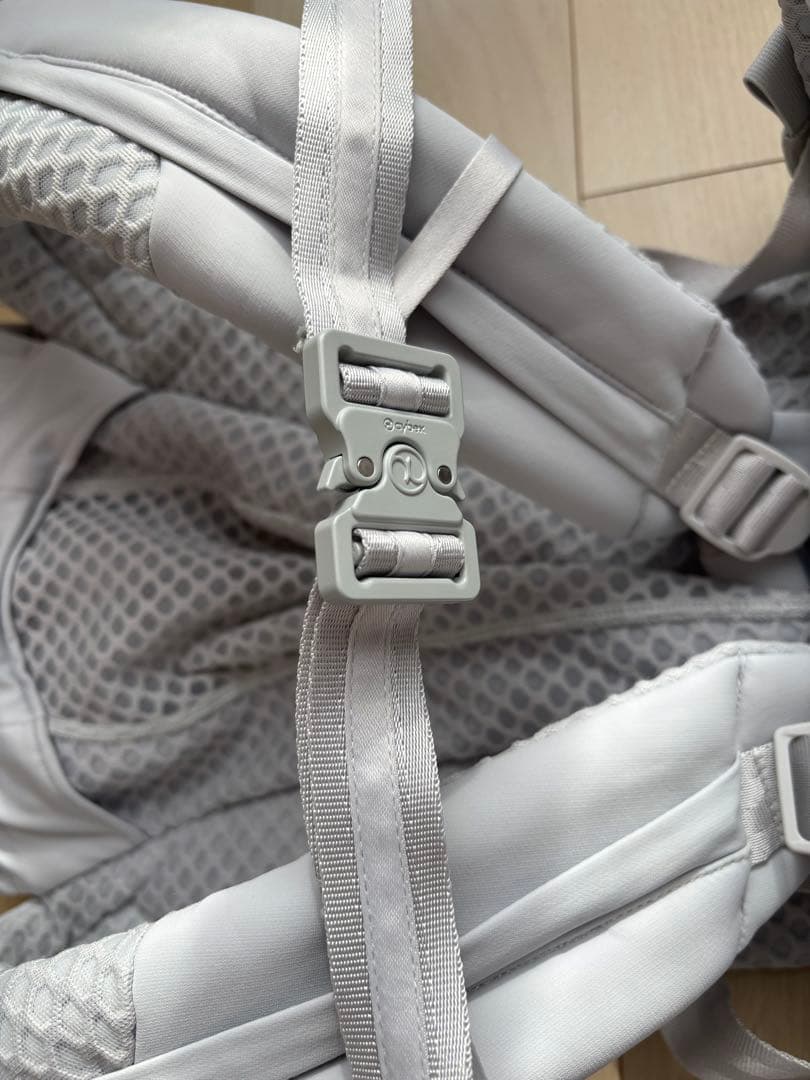 cybex コヤキャリア　サイベックス　抱っこ紐　サンダーグレー