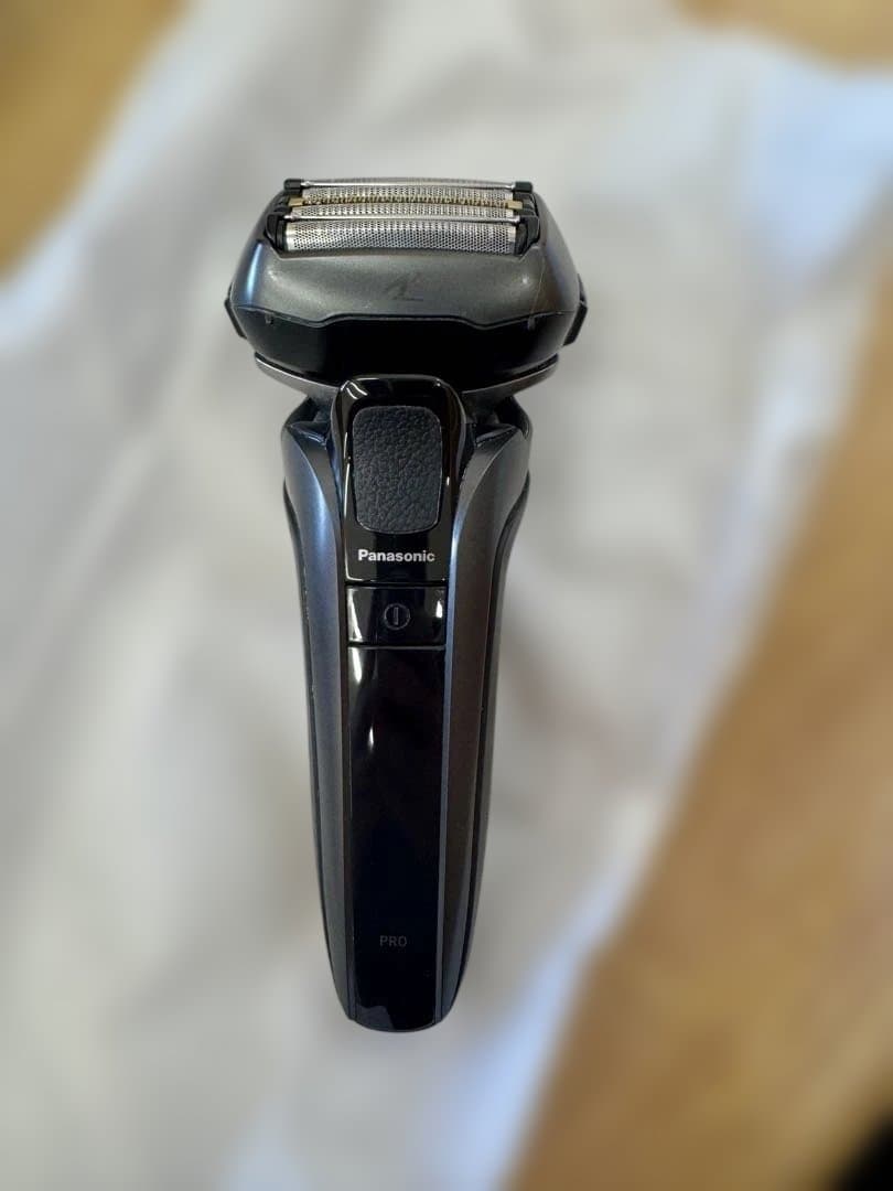 パナソニック ES-LV7W-K ラムダッシュ 5枚刃 風呂剃り可能 洗浄器付き
