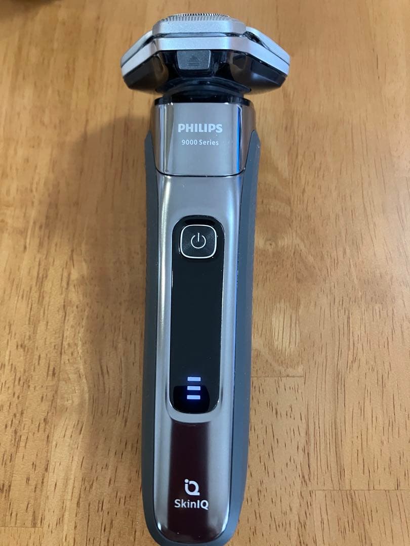 フィリップス 9000 電気シェーバー 2022.12発売モデル【除菌洗浄器付】