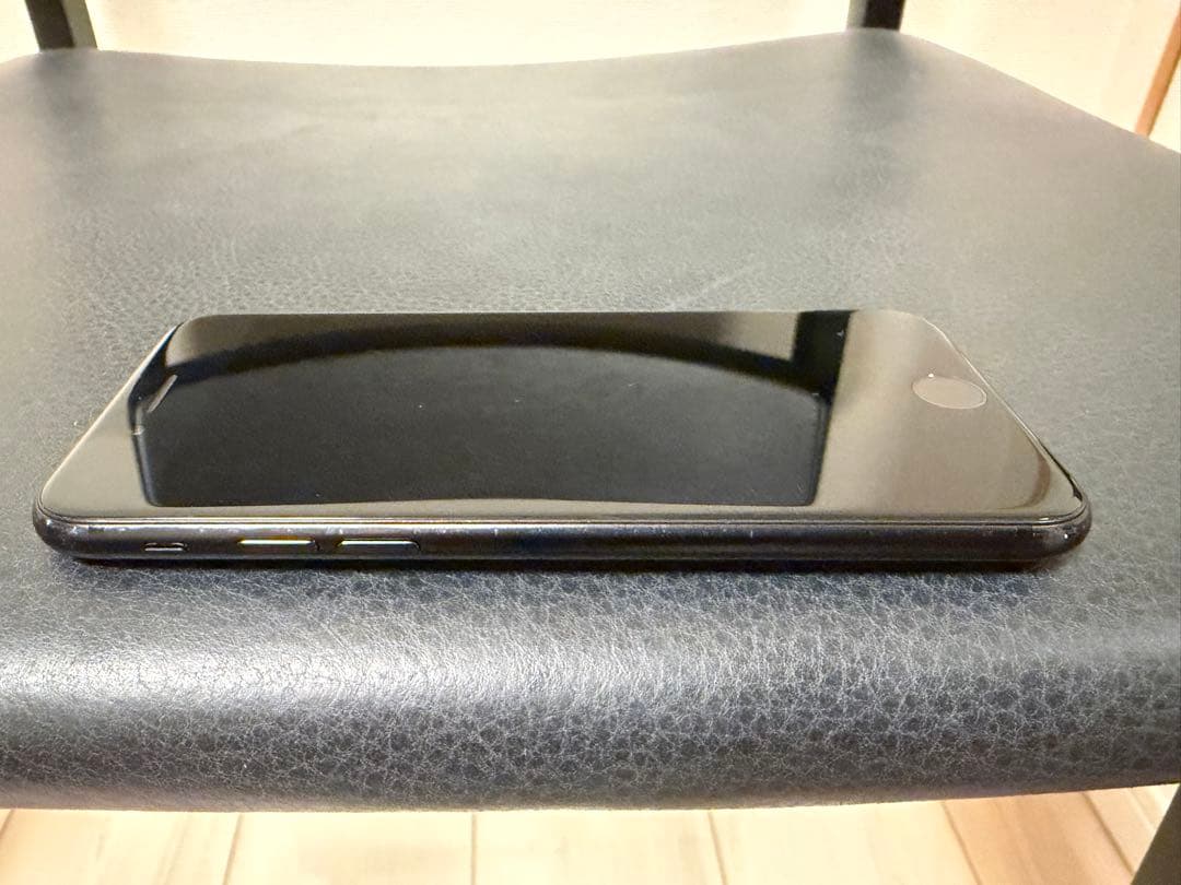 iPhone SE(第2世代)ブラック128GB ※本体のみ