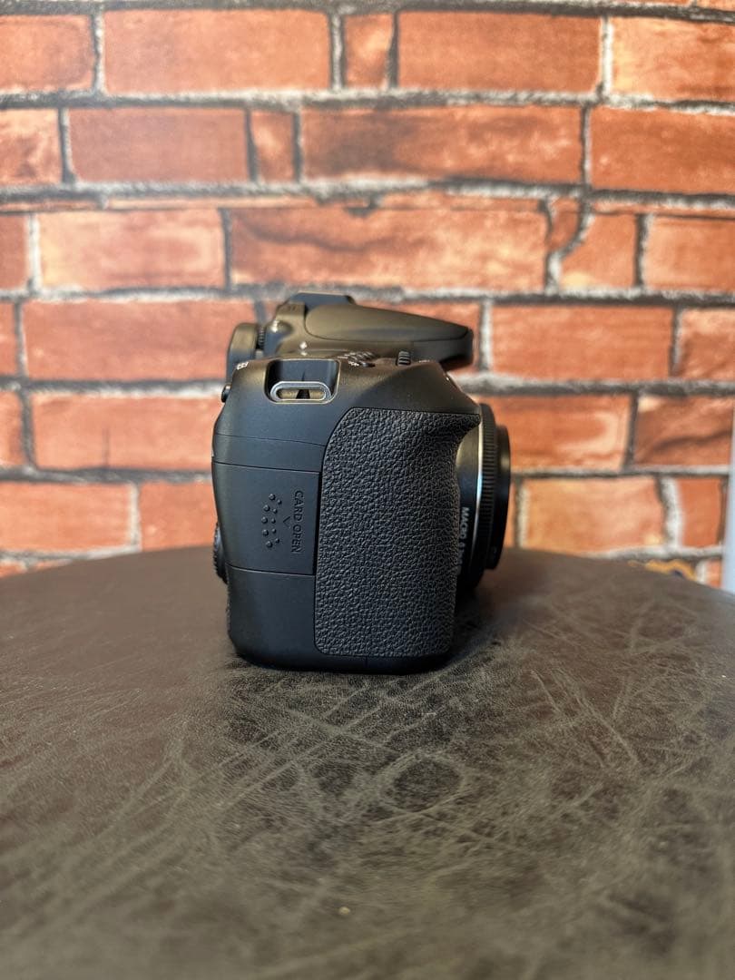 Canon EOS 70D デジタル一眼レフ 本体