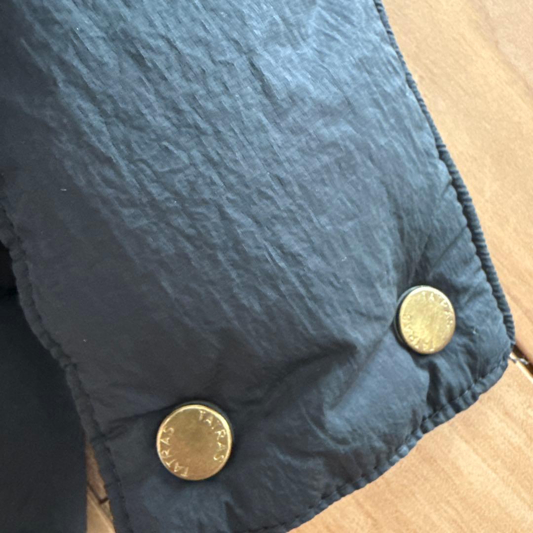 ゆき　TATRAS ネイビー ダウンベスト ファーフード付き　01