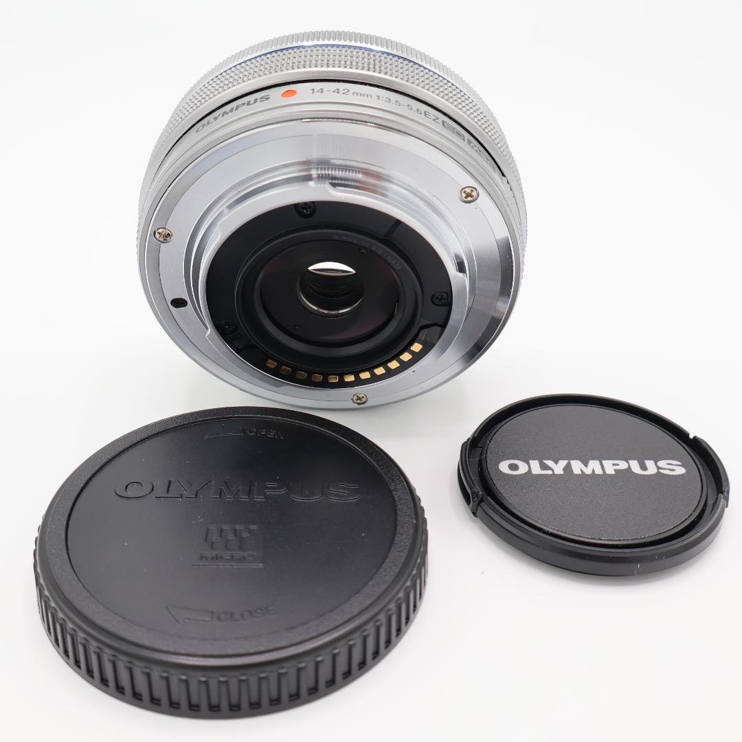 ❤️オリンパス 電動パンケーキズームレンズ❤️シルバー