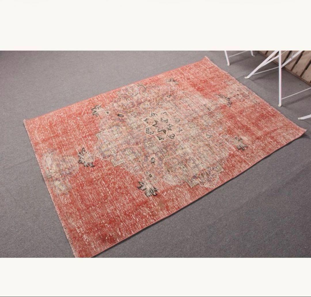 シャビーレッドコーラル116×174ブラック　メダリオン　トルコヴィンテージラグ