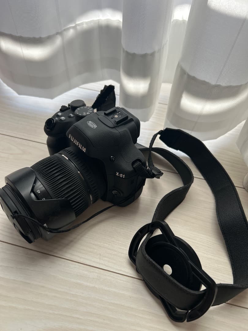 デジタルカメラ FUJIFILM X-S1