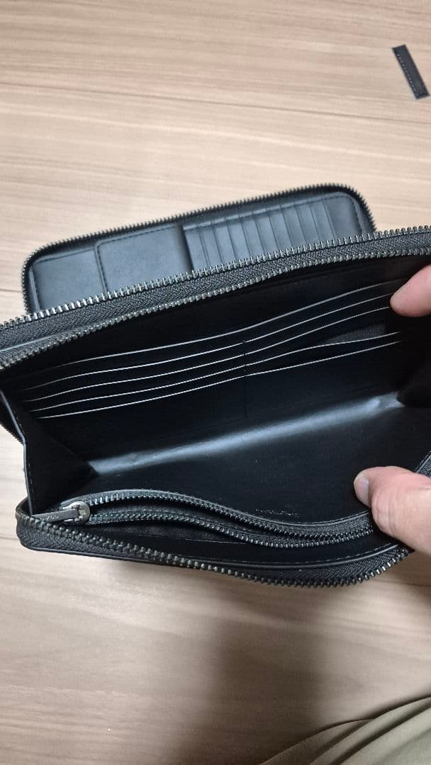早い者勝ちCOACH 長財布 ブラック レザーダブルファスナー