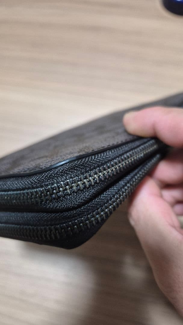 早い者勝ちCOACH 長財布 ブラック レザーダブルファスナー