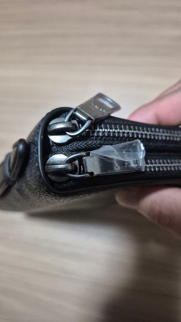 早い者勝ちCOACH 長財布 ブラック レザーダブルファスナー