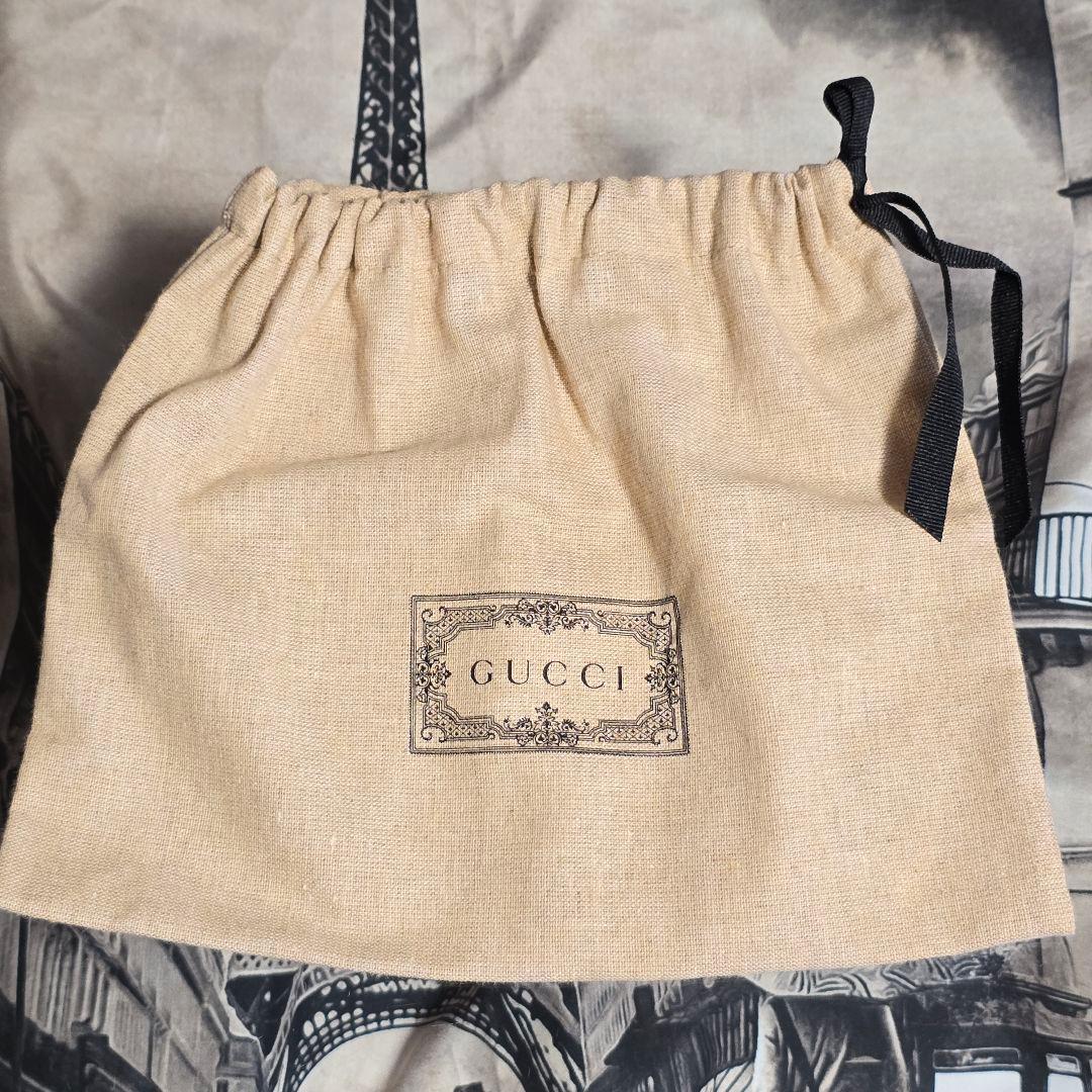 【ぴぃ】グッチ GGマーモント キルティング コスメティックケース