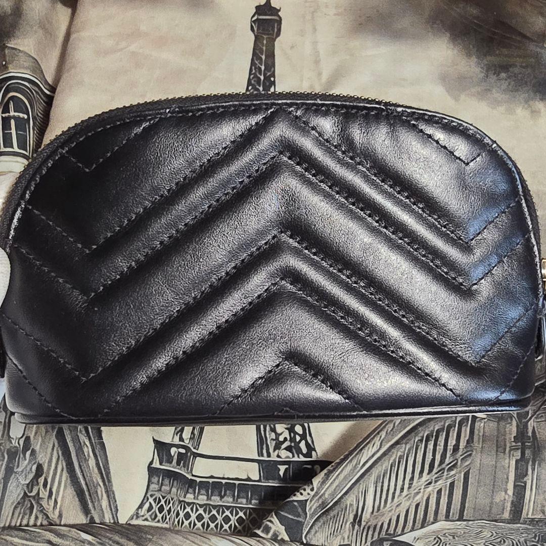 【ぴぃ】グッチ GGマーモント キルティング コスメティックケース