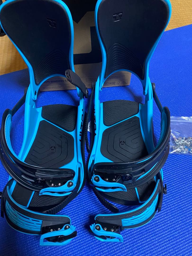 Union Ultra Lサイズ　水色　ビンディング