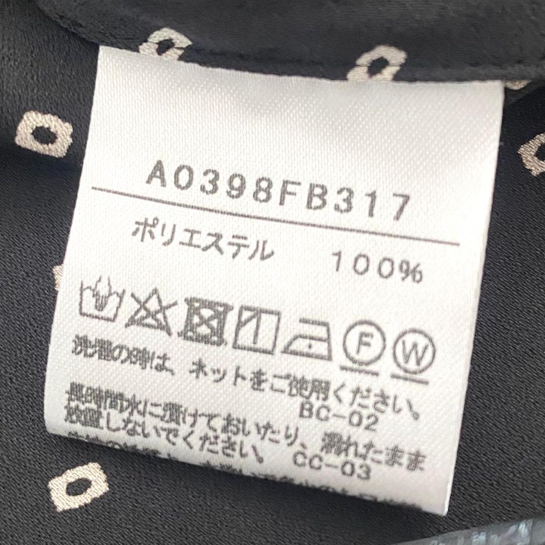 極美品 マルティニーク ジオメトリックドット ボウタイブラウス キャンディー袖