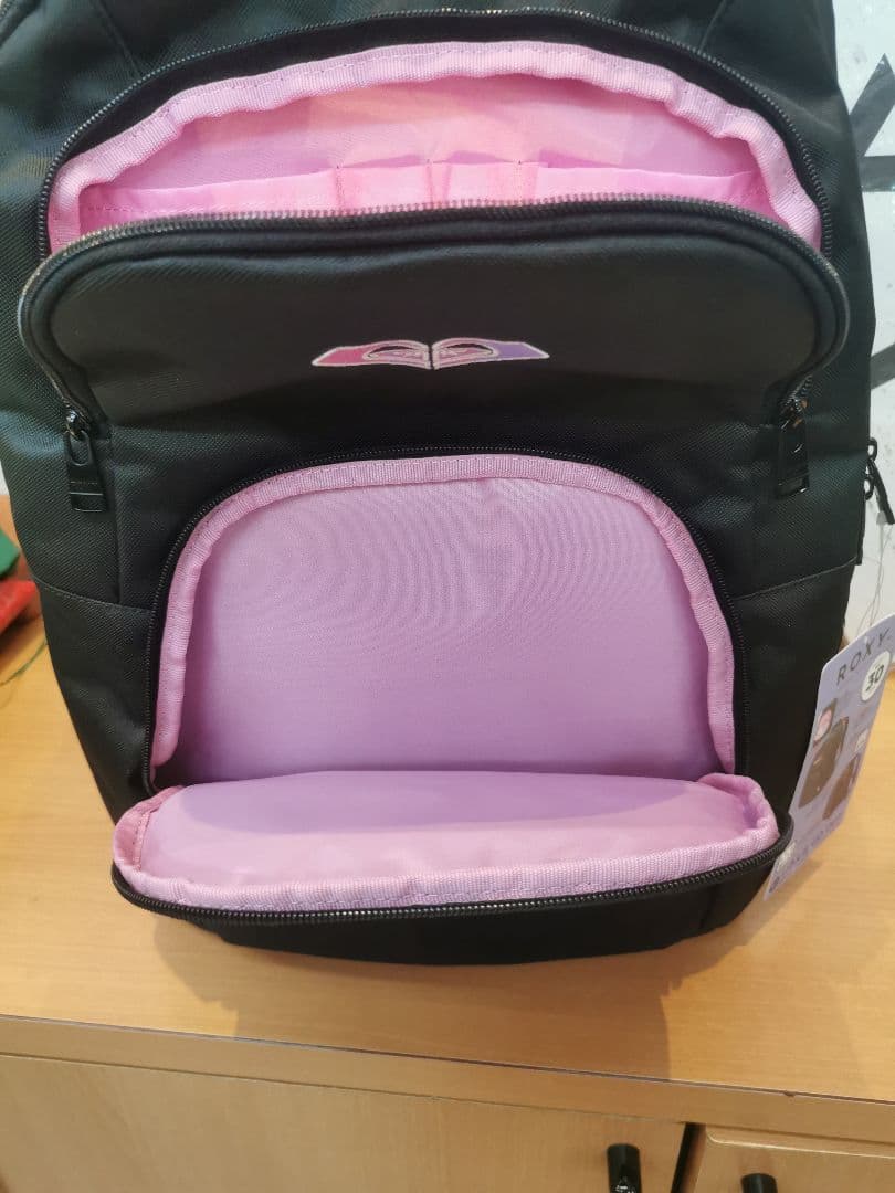 雑誌にも掲載✨ROXY限定リュック✨