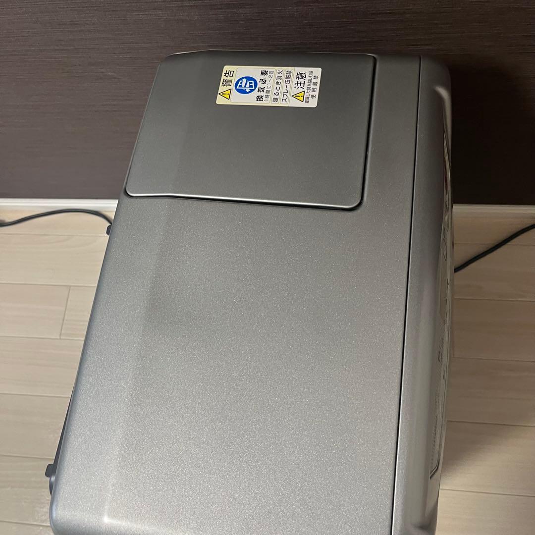 美品　DAINICHI キャスター付　石油ファンヒーター ウォームホワイト