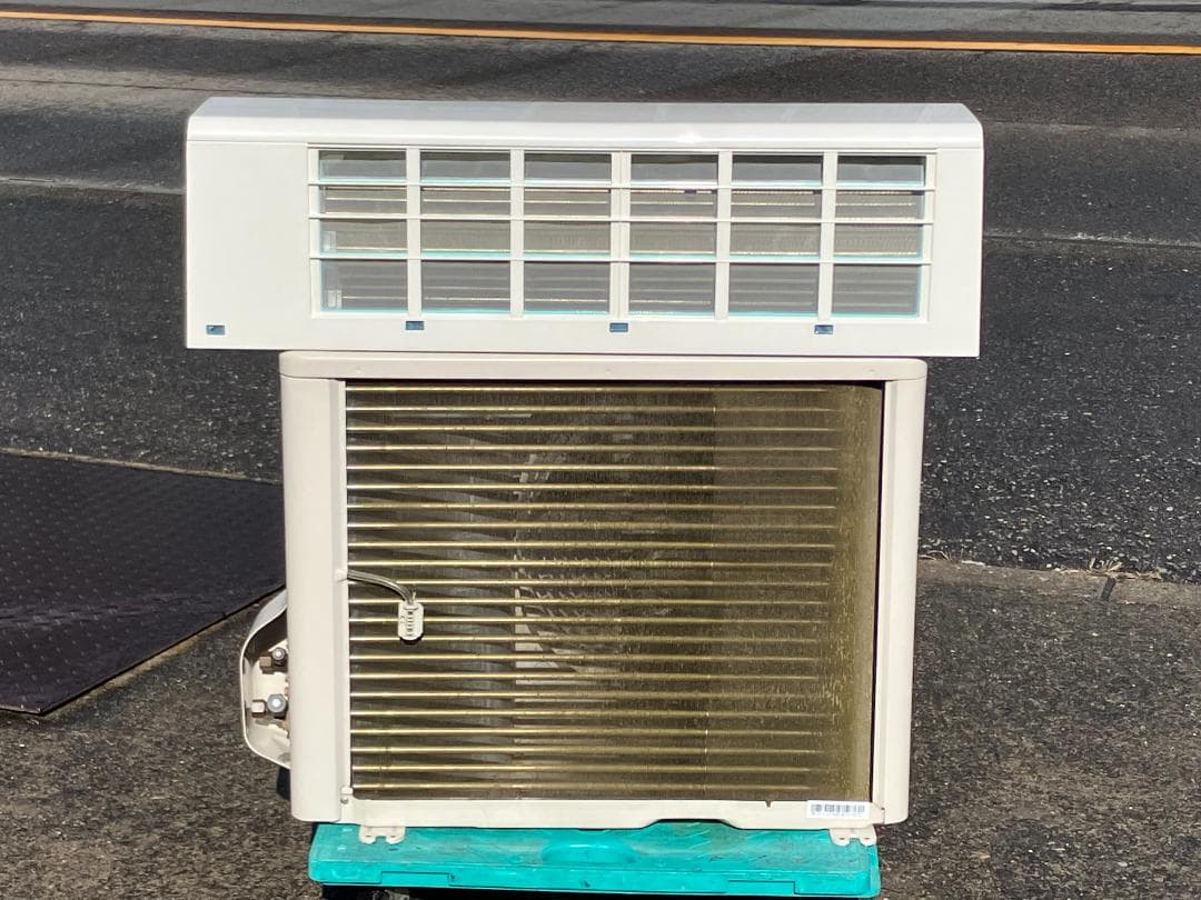 愛知岐阜/送料込★美品★東芝2.2kWエアコン RAS-H221P(W)　21年