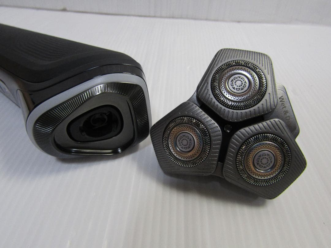 A2673 PHILIPS S9986 シェーバー 2023年