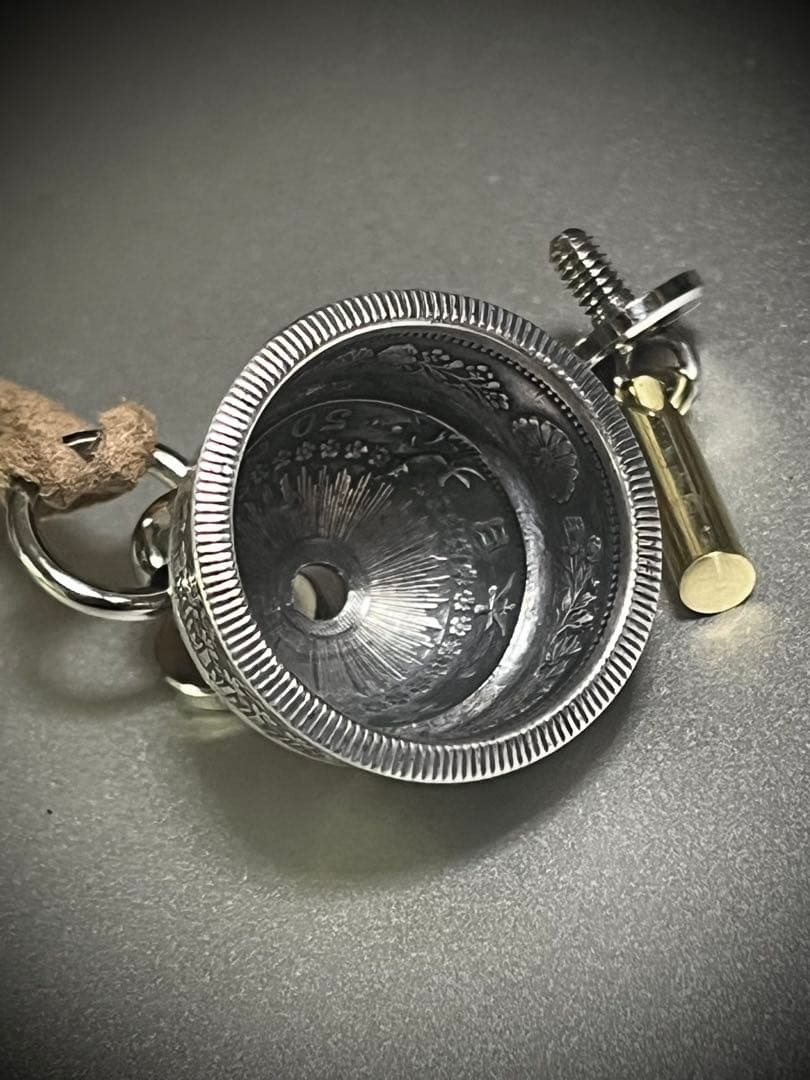 【本物古銭使用】旭日50銭銀貨ガーディアンベルSV800