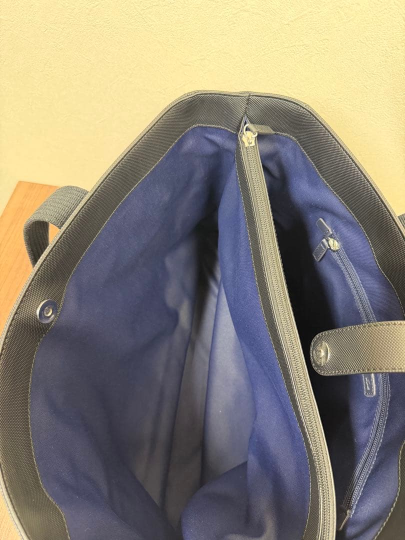 【人気完売商品】ラコステ　トートバッグ