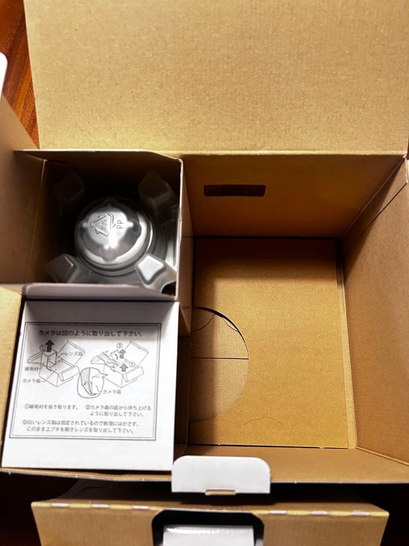 Canon EOS Kiss X8i ダブルズームキット 箱付き　　バッテリー有