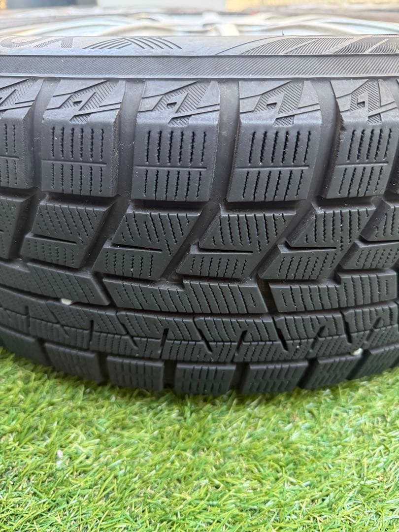 90系ヴォクシーYOKOHAMAiceGUARD205/60R16 バリ山