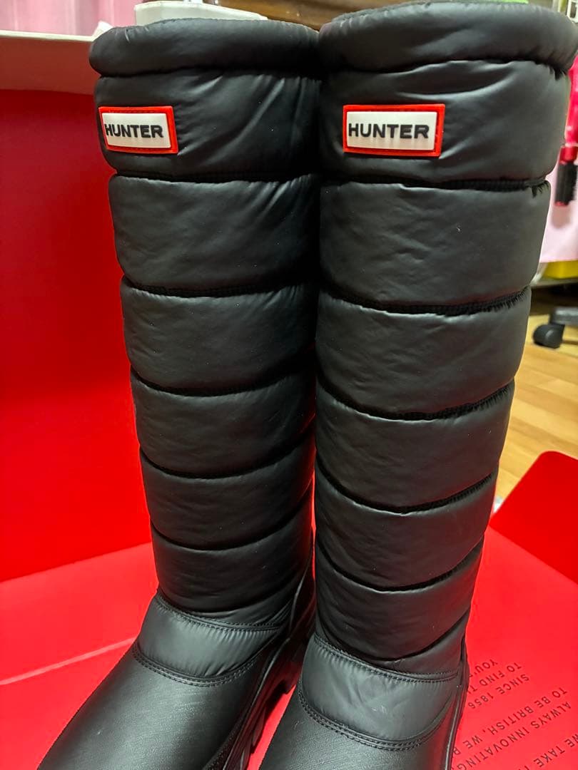 【新品未使用】HUNTER ブラック ロングブーツ　キルティング　脚細効果
