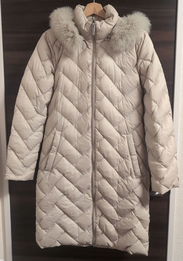 モンクレール リアルファー付き ロングコート