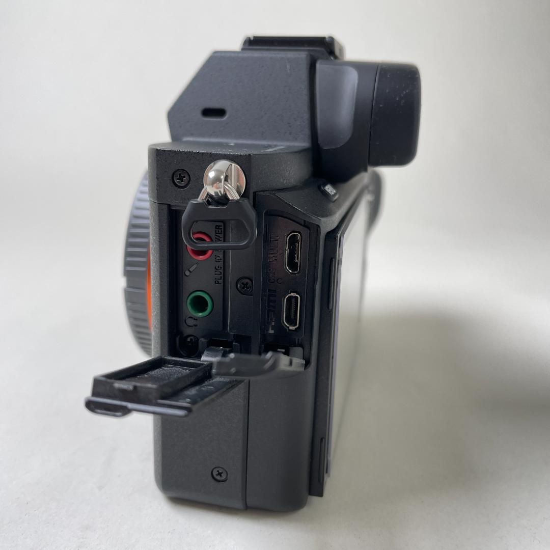 おまけ多数！！【美品】SONY　α7 II　ボディ　ILCE-7M2