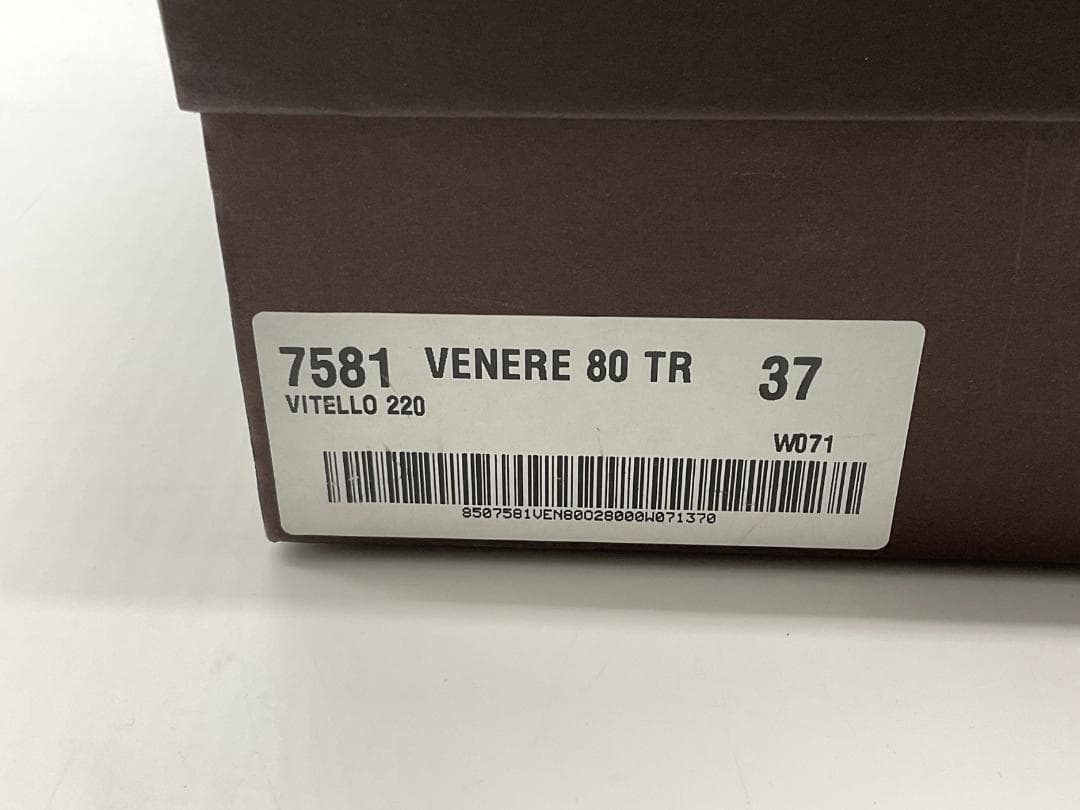 【未使用】PELLICO VENERE スタッズヒールブーツ 37