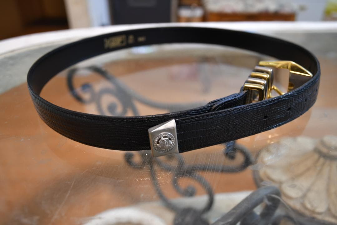 GIANNI VERSACE 本革 レザーベルト ブラック 4連金具