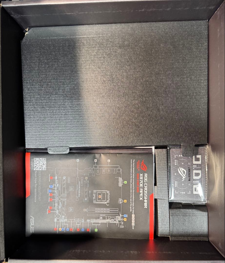 ASUS ROG CROSSHAIR X870E APEX マザーボード