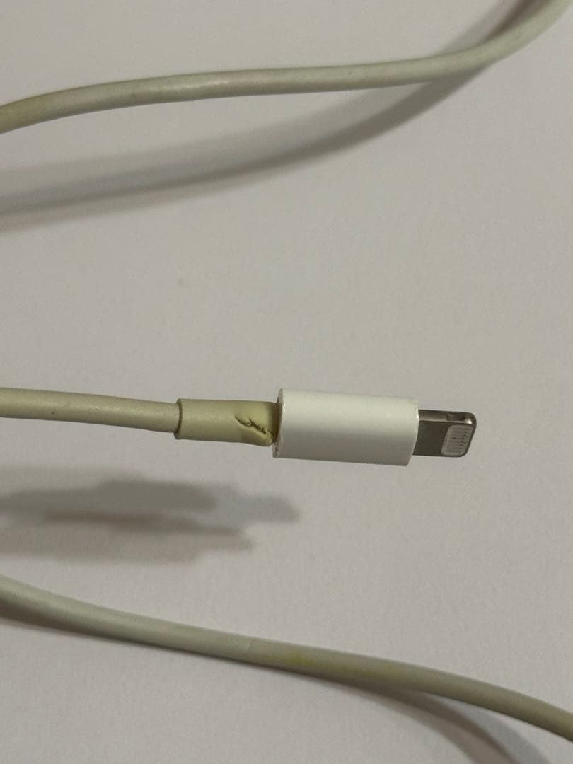 iPhone11 64gb 「オマケ付き：ケース3個」