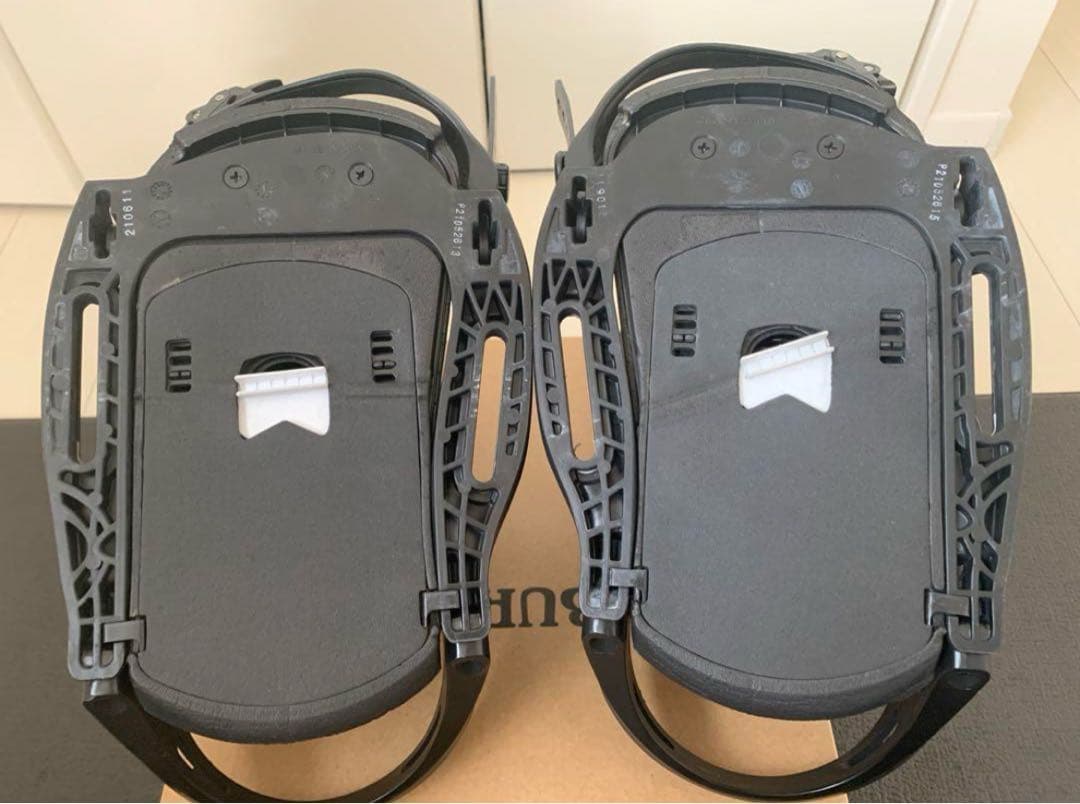 Burton ジェネシス EST スノーボードバインディング