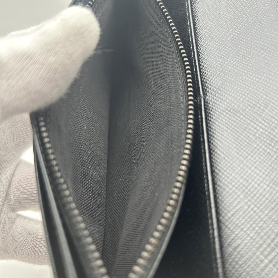 RFID搭載/極美品✨プラダ 長財布 サフィアーノレザー フラップ メタルロゴ