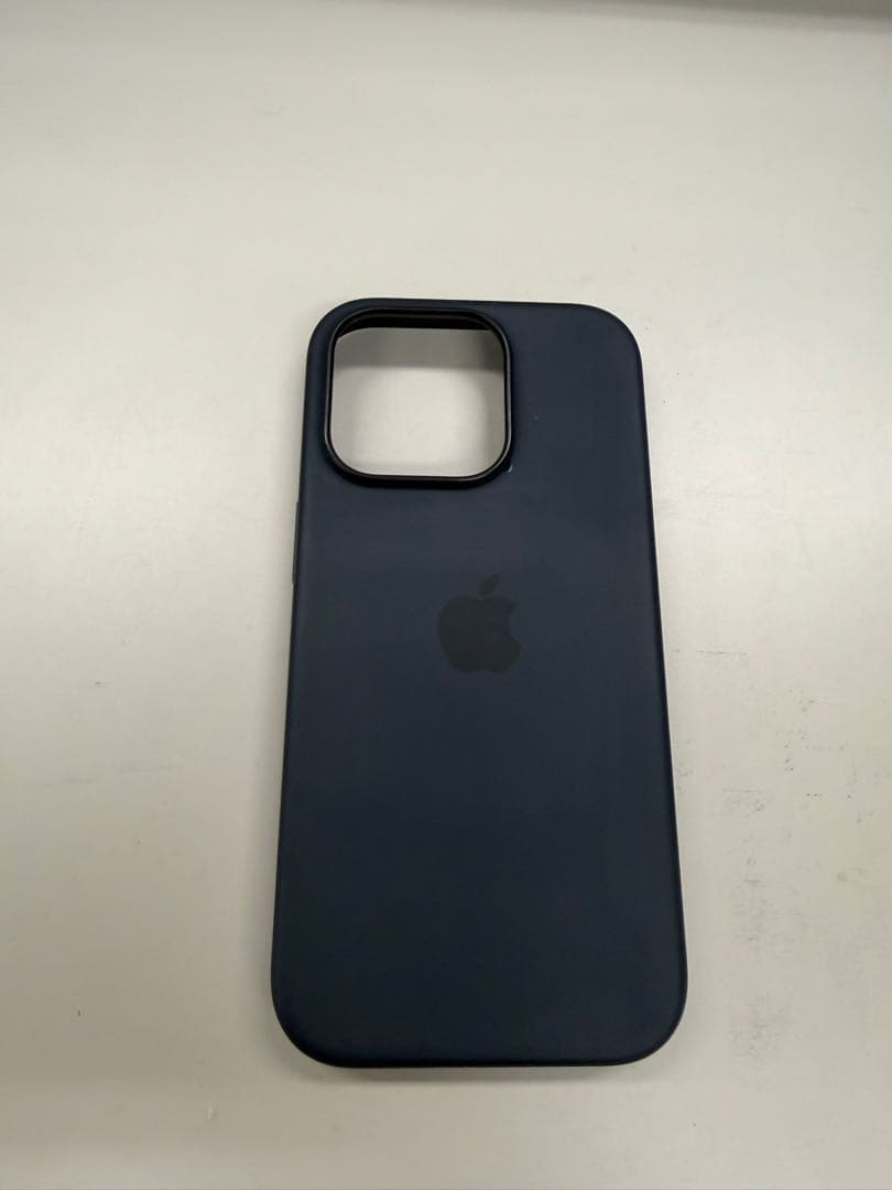 Apple iPhone 16 Pro 256GB ブラックチタニウム