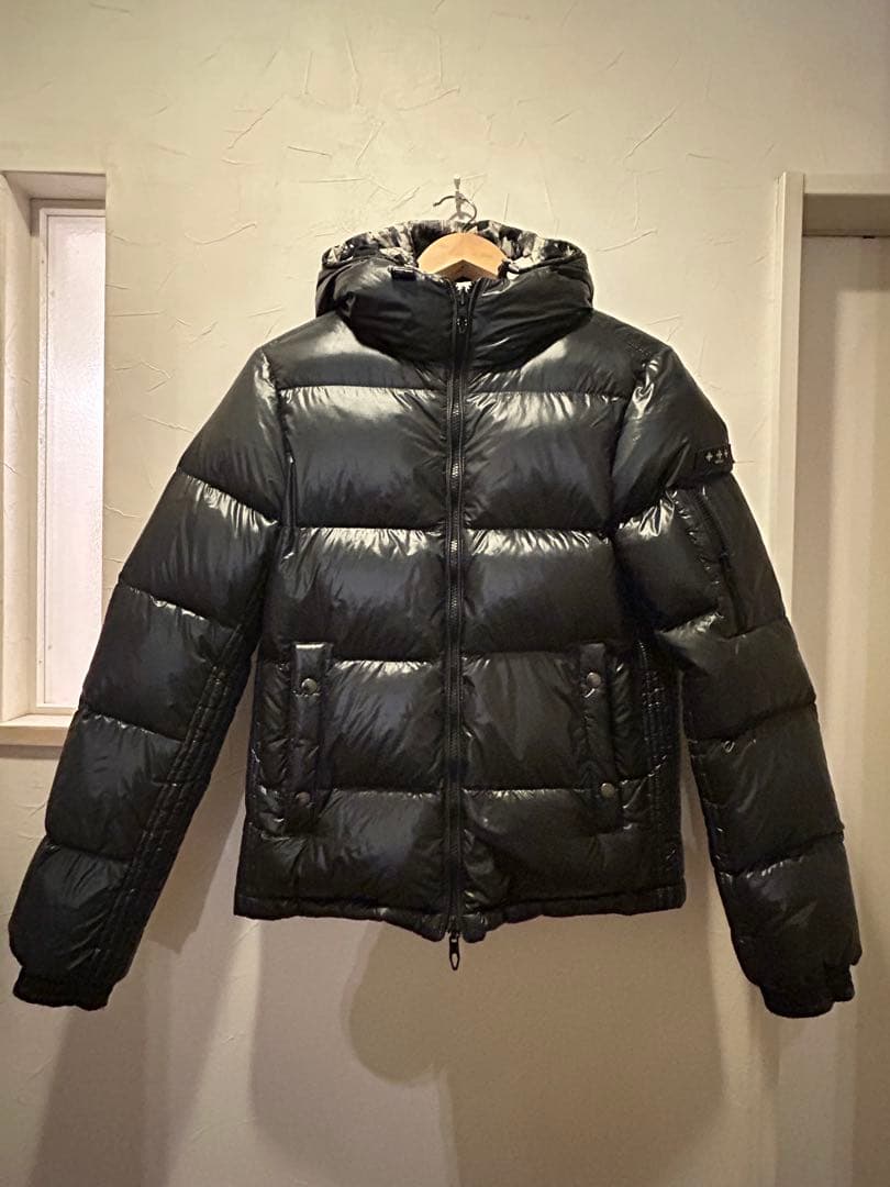 タトラスダウンジャケット