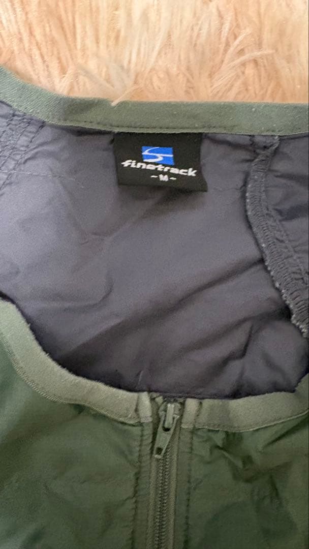 ファイントラック　ポリゴンライトジャケット　M オリーブ　中古 ミリタリー