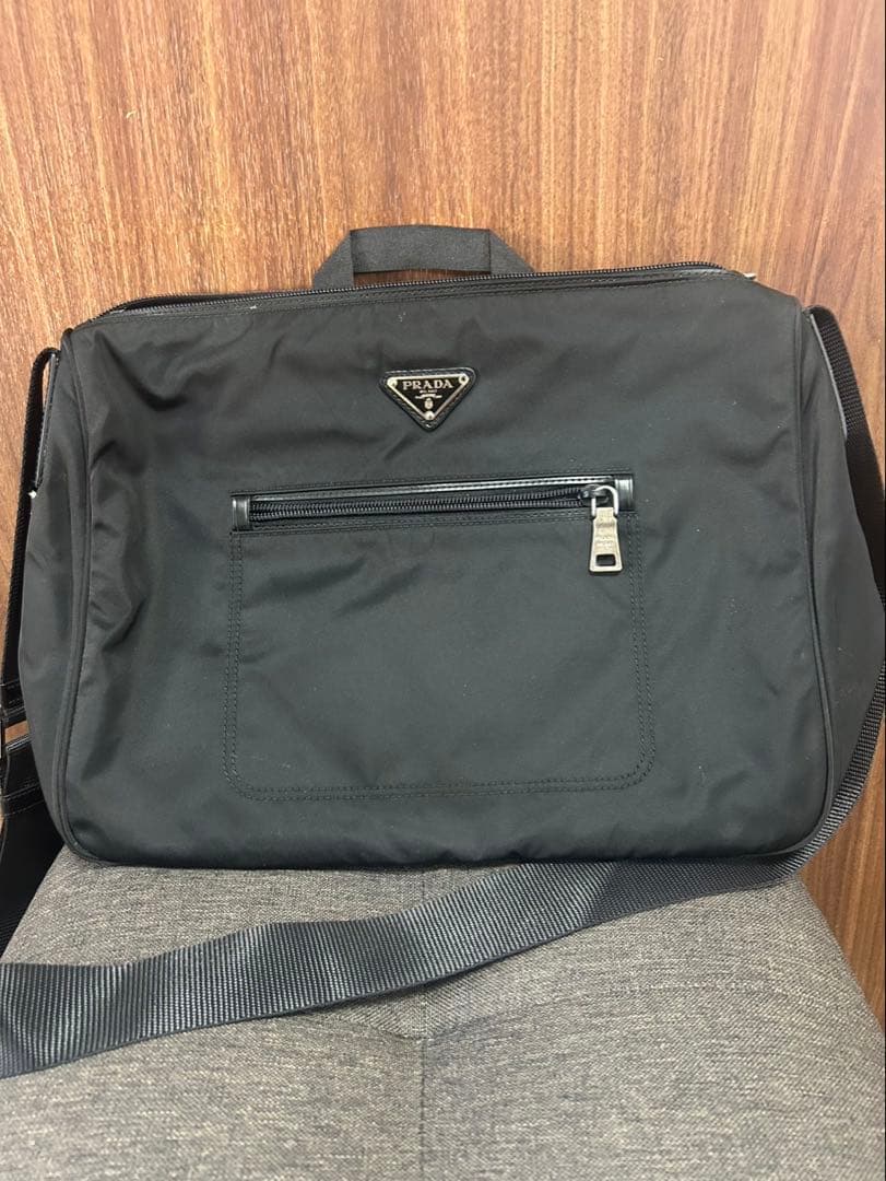 PRADA ブラック ショルダーバッグ