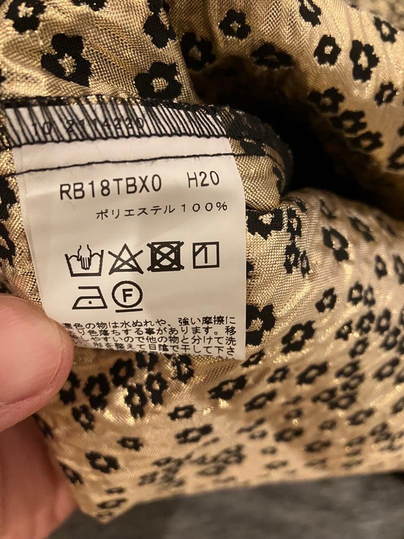 agnès b. 花柄ノースリーブワンピース 8 ans