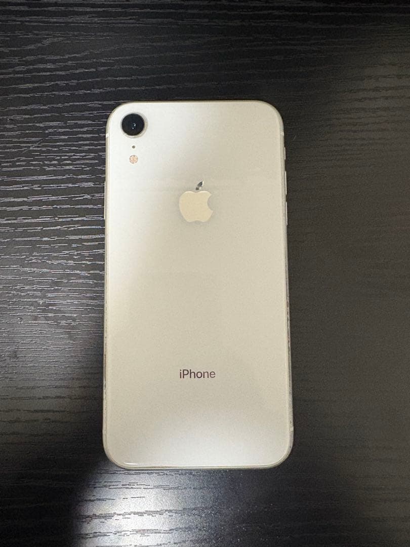 iPhone XR 本体のみ 動作確認済み 傷多数