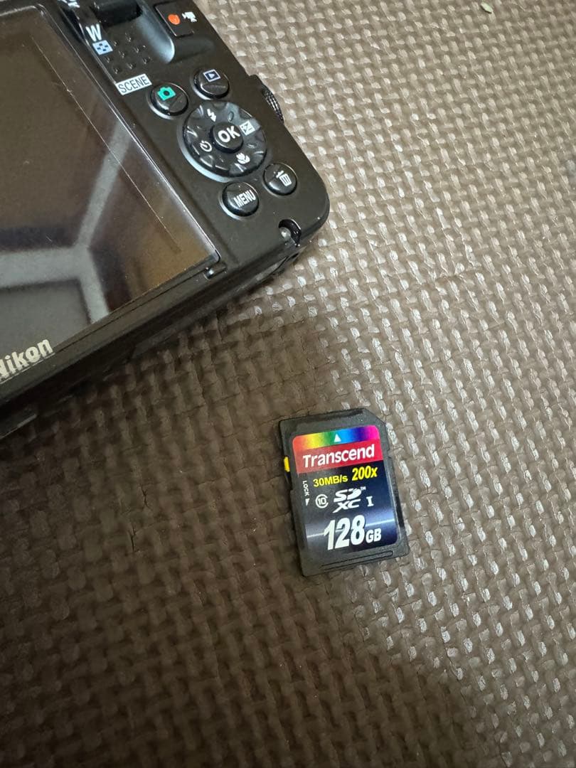 デジタルカメラ NIKON COOLPIX AW130