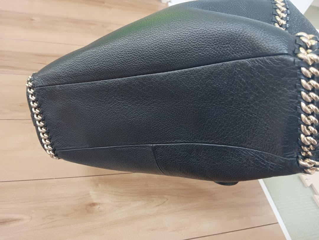 COACH コーチ　blackレザーバッグ 埼玉県の某質店にて購入。