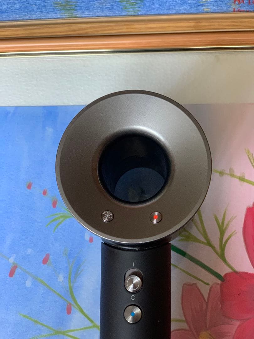 ダイソン HD08 ブラック