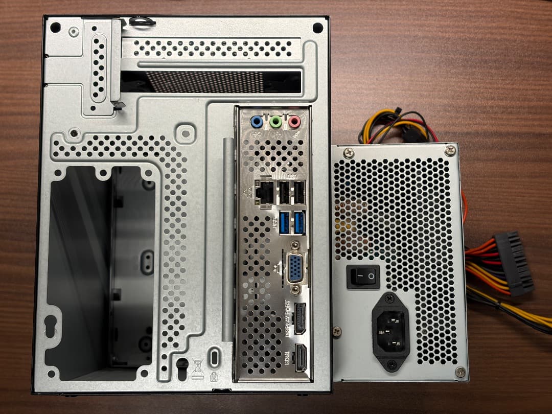 ASRock DeskMeet B660（Intel第12世代対応）