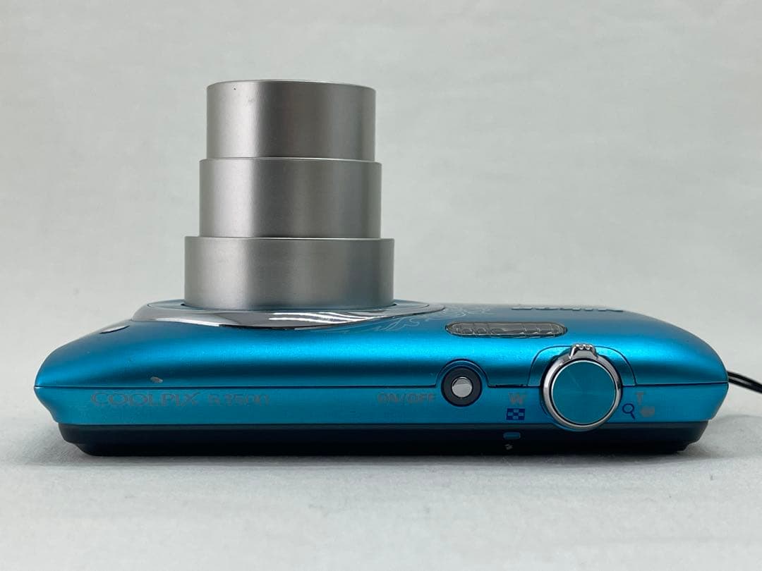 美品・動作確認済み Nikon COOLPIX S3500ブルー 7倍光学ズーム