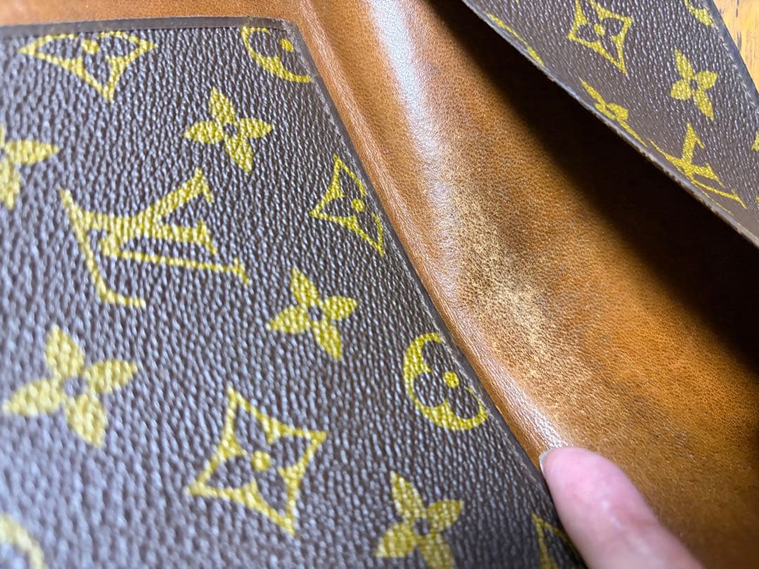 Louis Vuitton モノグラム 長財布　ルイヴィトンお札入れ